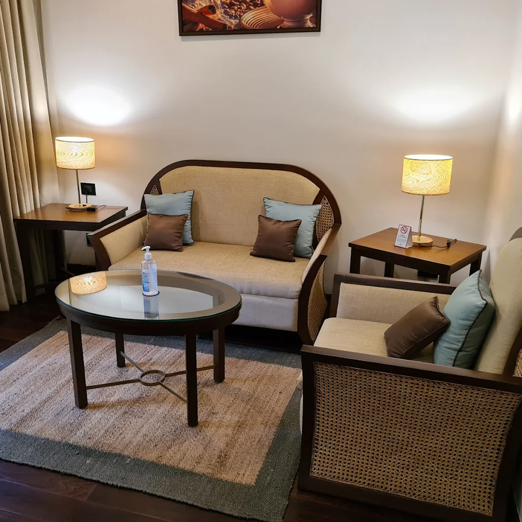 Trivek Hotel